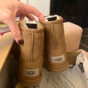 UGG Kids Boots - Tan